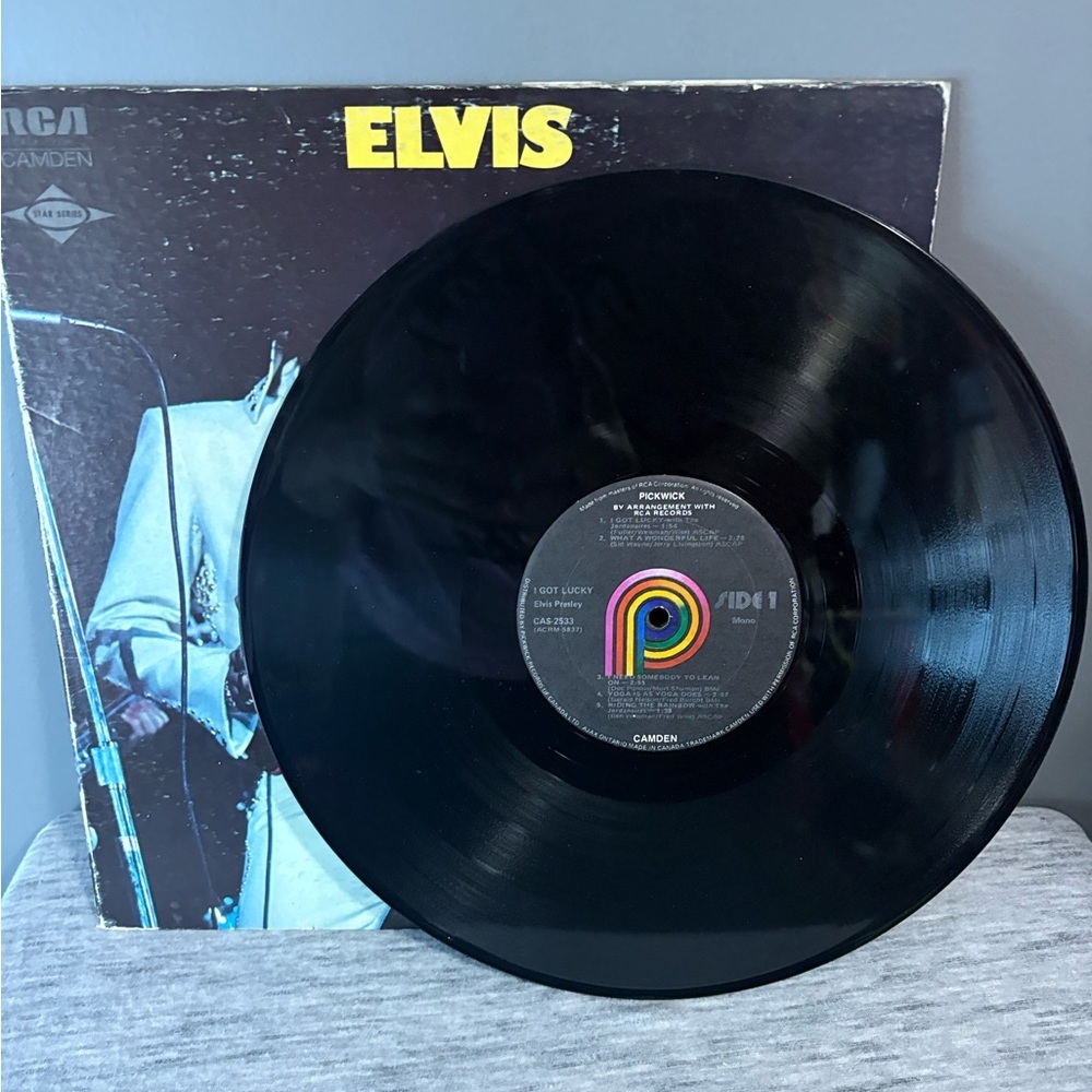 Elvis Presley Vinyl Record Bundle (4) – In Concert, I Got Lucky, RCA Camden LPs - Picture 10 of 13